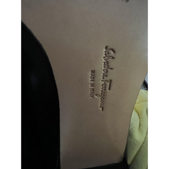 Salvatore Ferragamo Made in Italy Black Quilted Toe Block Heel Pump Size 9.5AAA - Picture 15 of 16